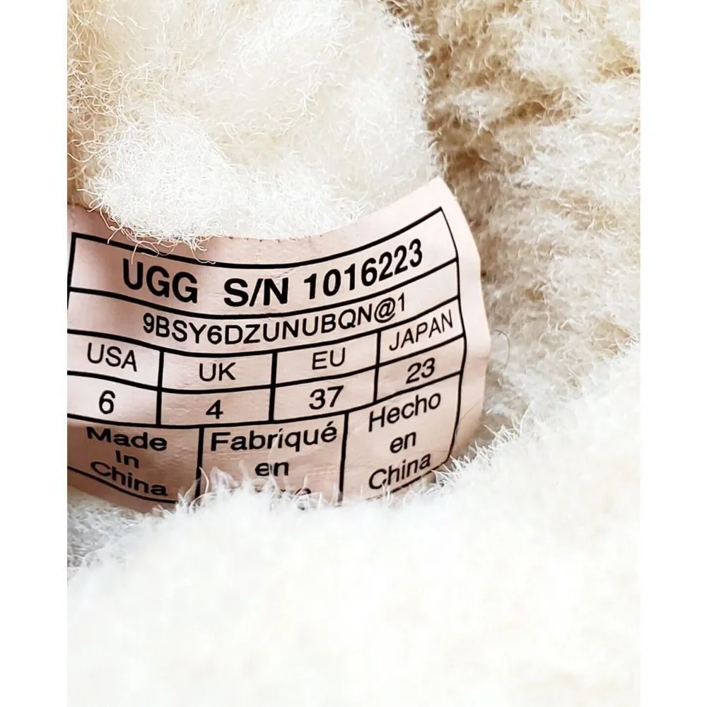 UGG‎ Classic Short II Boots Women 6 Brown Suede Shearling Lined Shoes Distressed